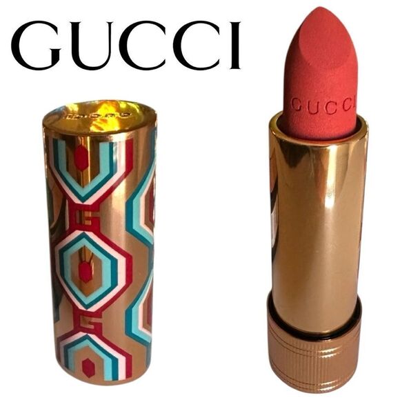 GUCCI LUXURY LIPSTICK – THEY MET IN ARGENTINA (208) | MATTE FINISH - Picture 17 of 17